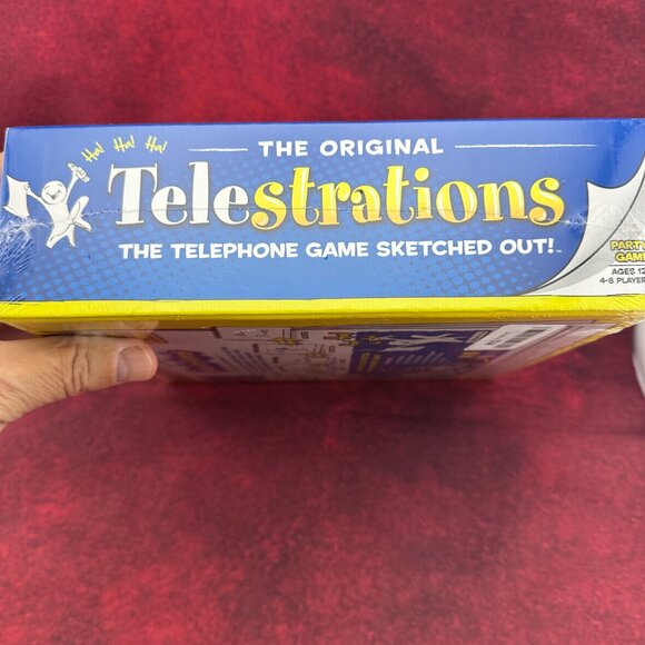 TELESTRATIONS FAMILY BOARD GAME TELEPHONE DRAW SKETCH NEW SEALED USA OPOLY - Picture 5 of 5